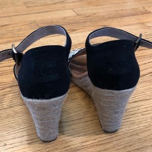 Toms Shoes - Toms size 6.5 wedge sandals Toms Shoes - Toms size 6.5 wedge sandals